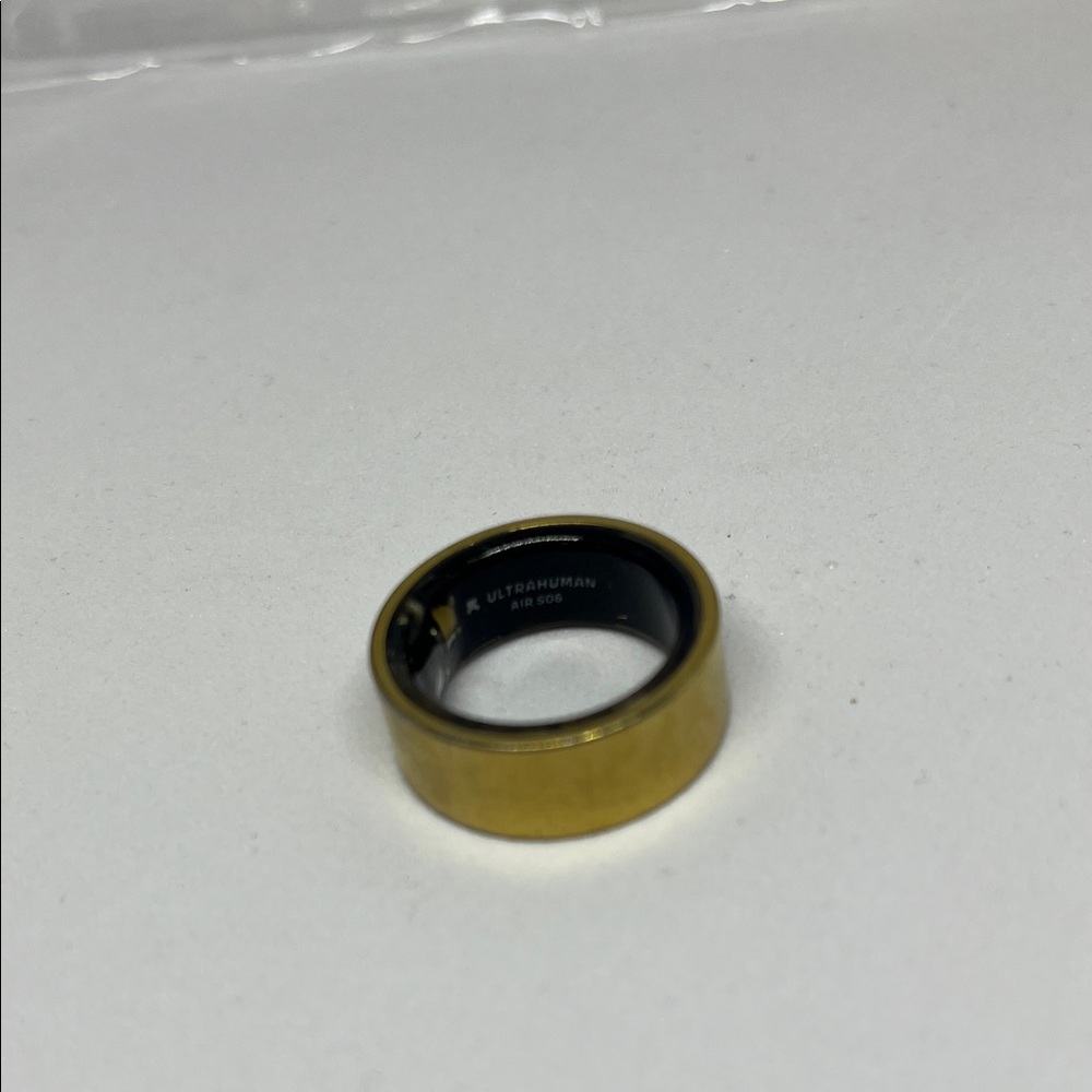 Ultrahuman Gold Air Fitness/ Sleep Tracker Ring in  Size 6 - Picture 6 of 9